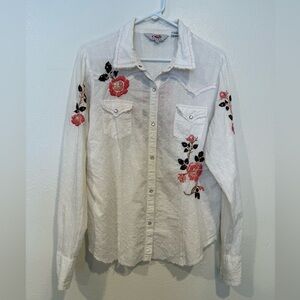 Roper Embroidered Button-Up Shirt with Floral Design